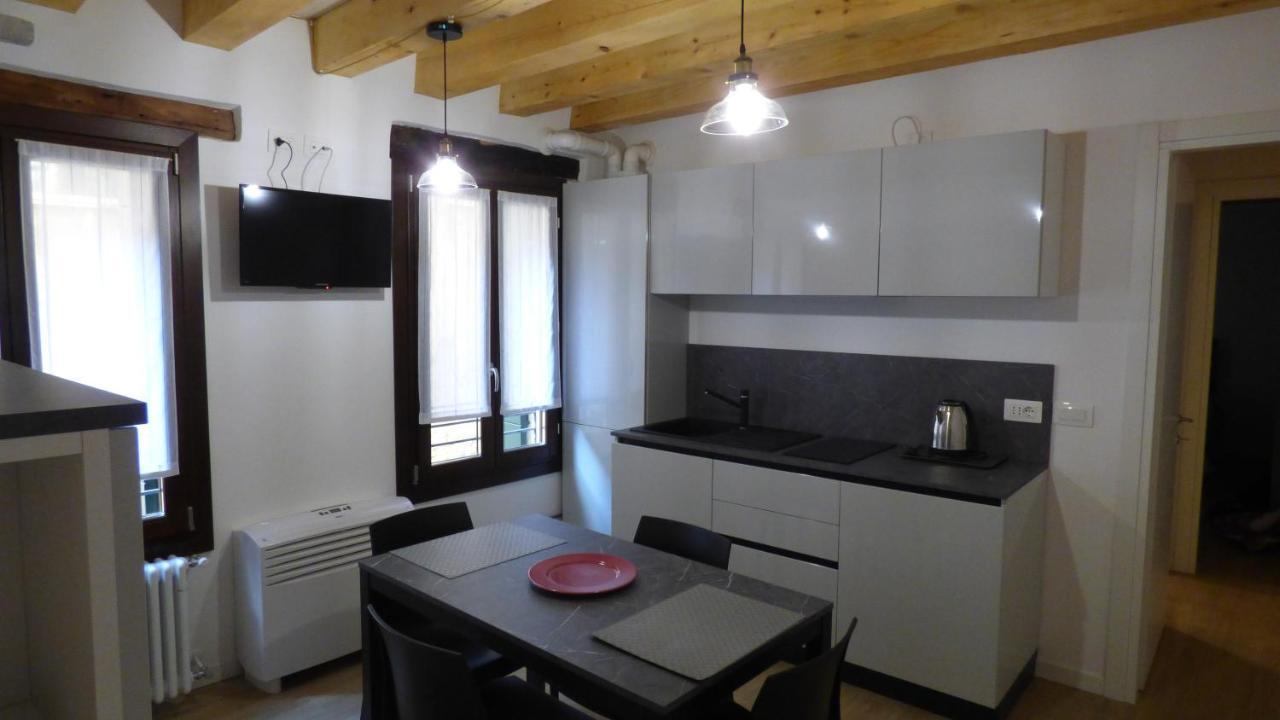 Апартаменты Casa Moderna A Due Passi Da Rialto Венеция Экстерьер фото